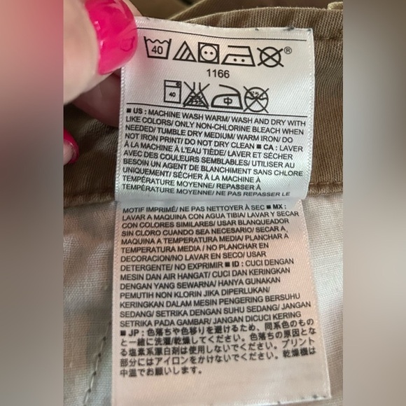 Old Navy Men’s Broken-in Straight Pants - Picture 5 of 5